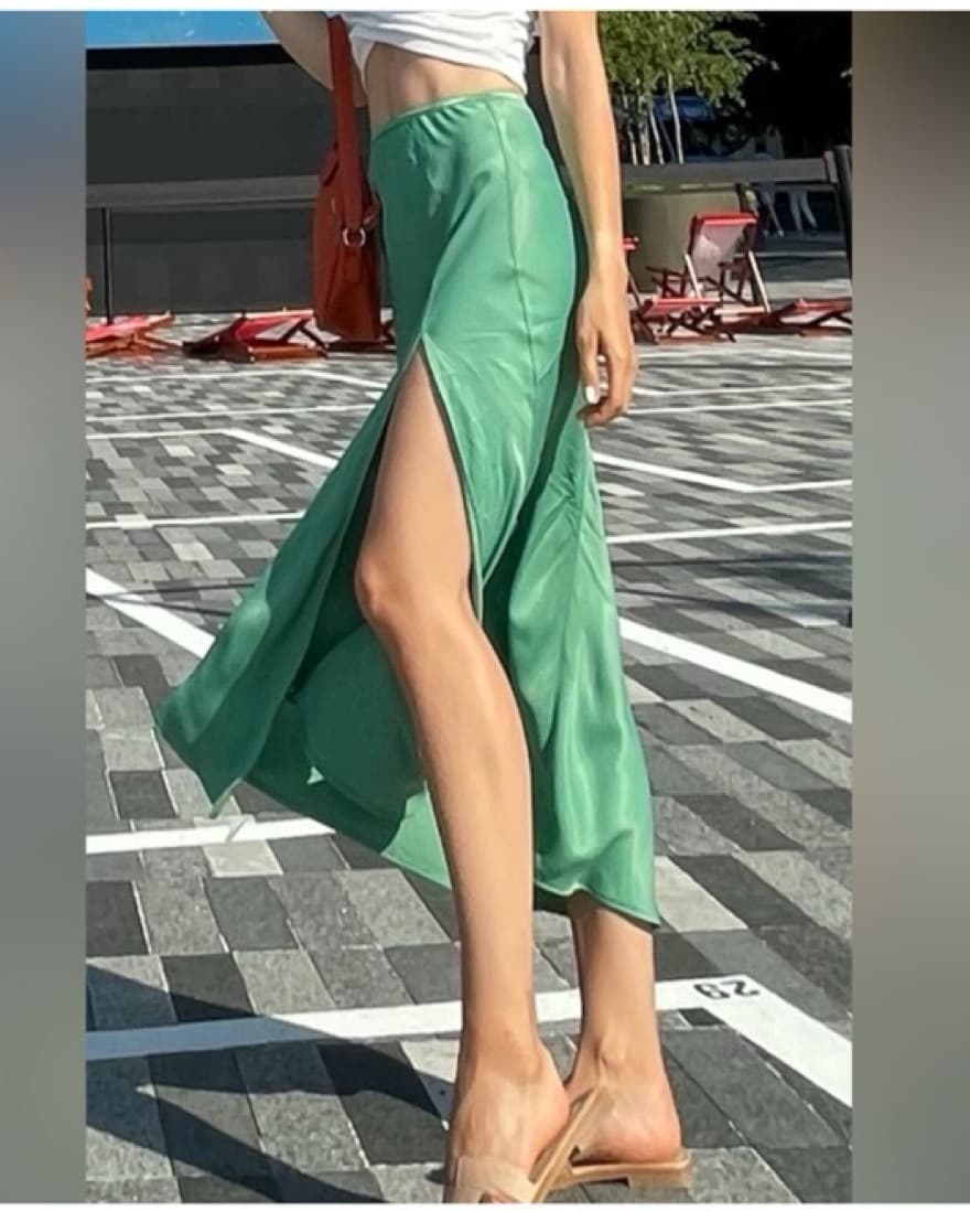 Zara Green Satin Maxi Skirt With Slit - Image 5