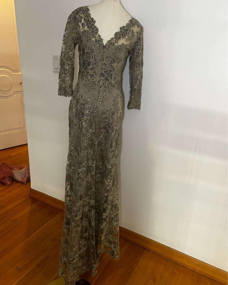 $1000 MODEST DESIGNER GOWN - Image 5