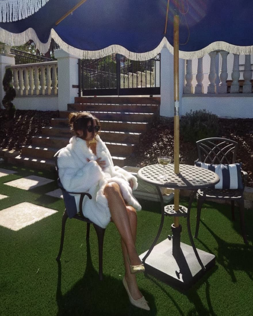 Vintage Ivory Faux Fur Coat - Image 2
