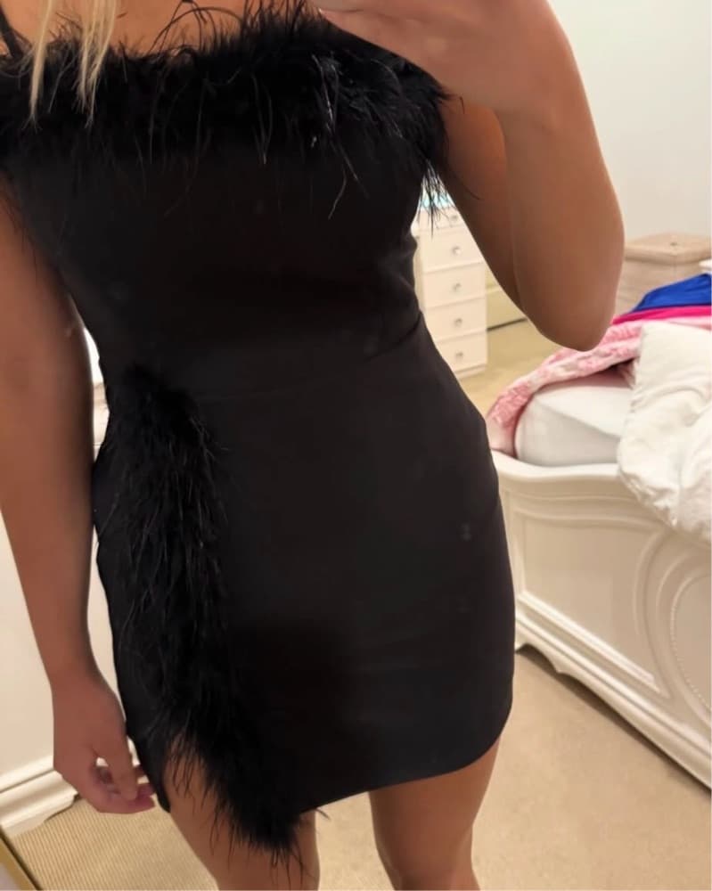 Chic Feathered Mini Dress - Image 1