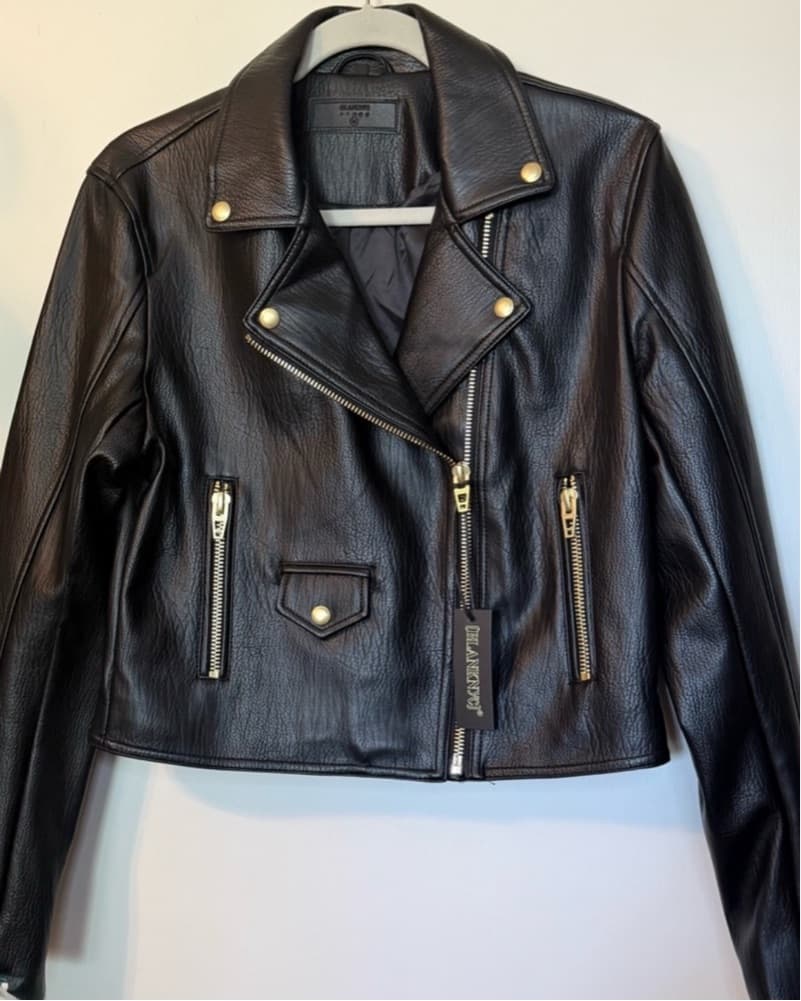 Black & Gold Leather Jacket - Image 3