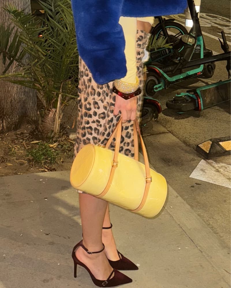 Butter Yellow Louis Vuitton Handbag - Image 3