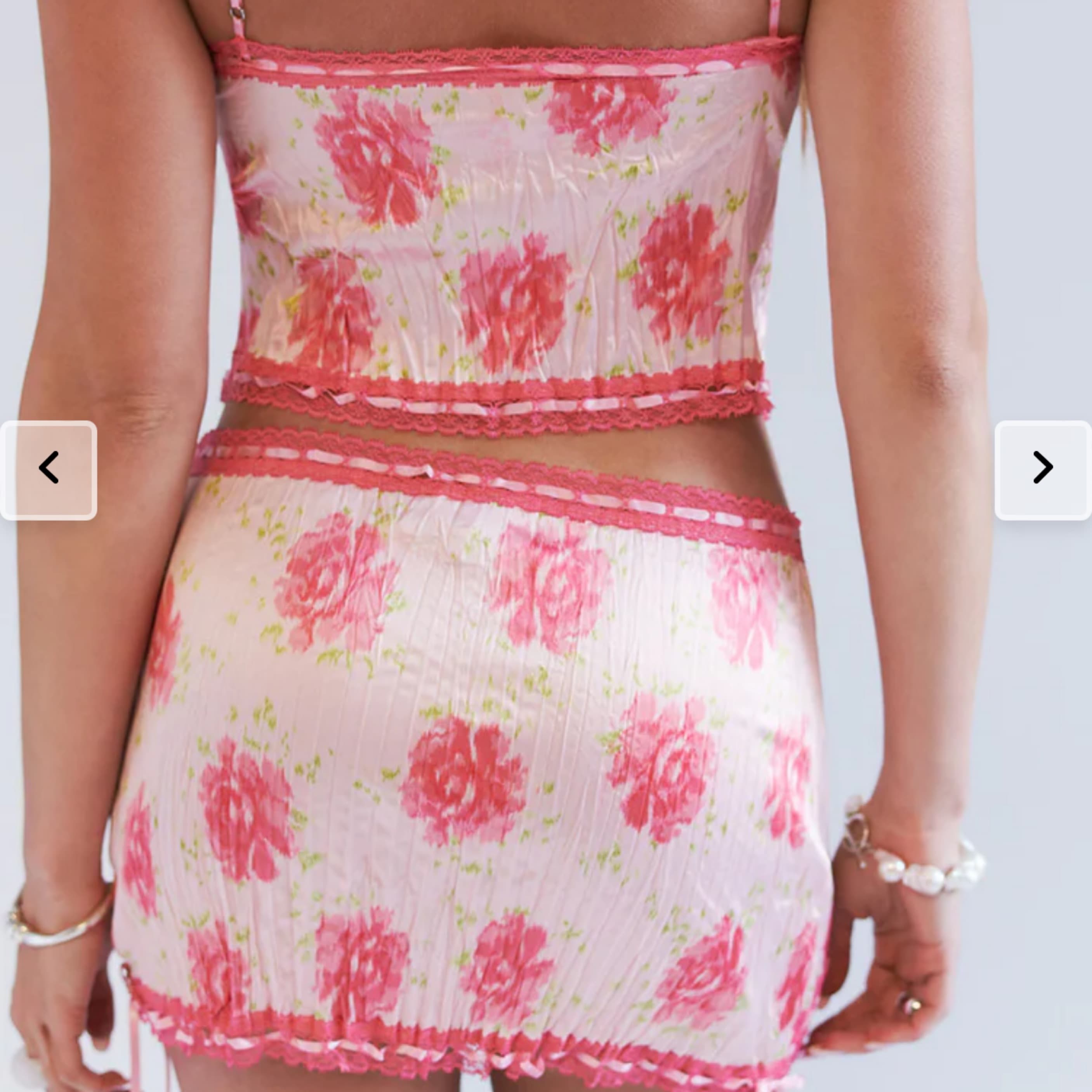 Frankies Bikinis Floral Set Sold Out - Image 3