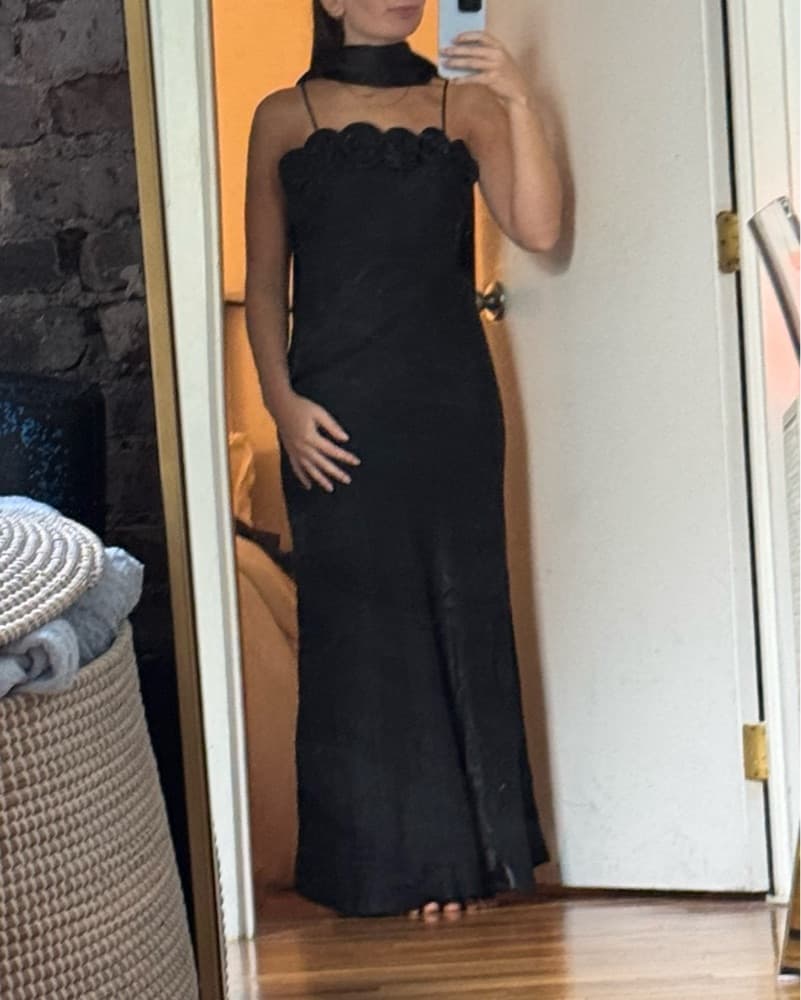 Vintage Black Gown w Rose Details& Scarf - Image 2
