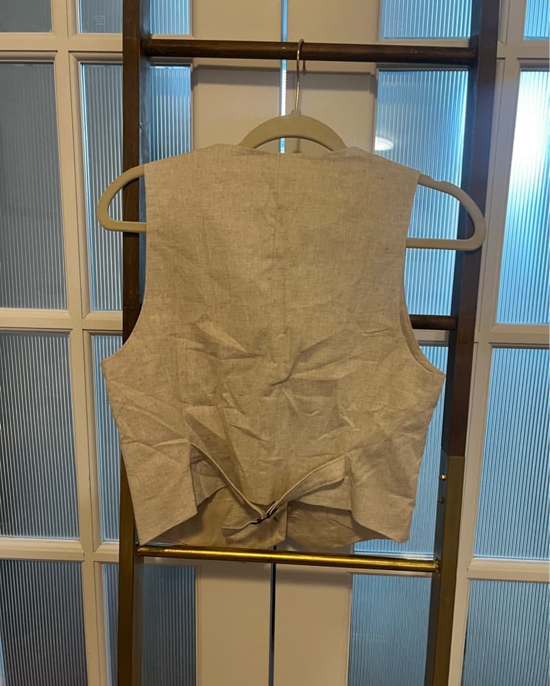NWT banana Republic Vest - Image 2