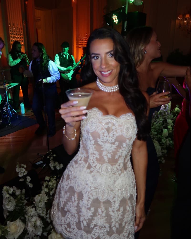 Elegant Lace Cocktail Dress - Image 3