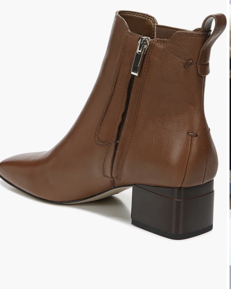 Chic Leather Chelsea Boots - Image 3