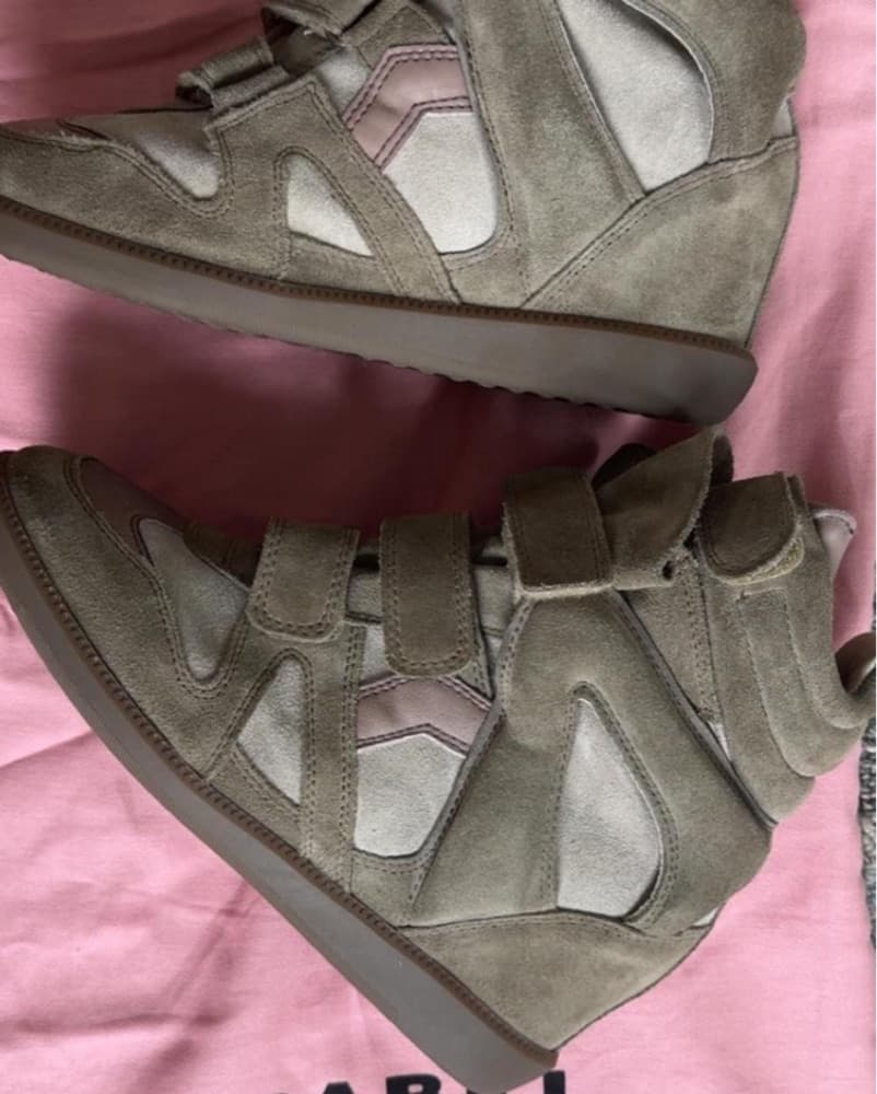 Stylish Isabel Marant Suede Sneakers - Image 2
