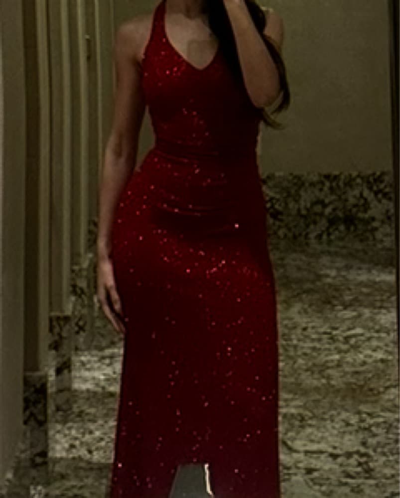 Glamorous Red Sequin Gown - Image 5
