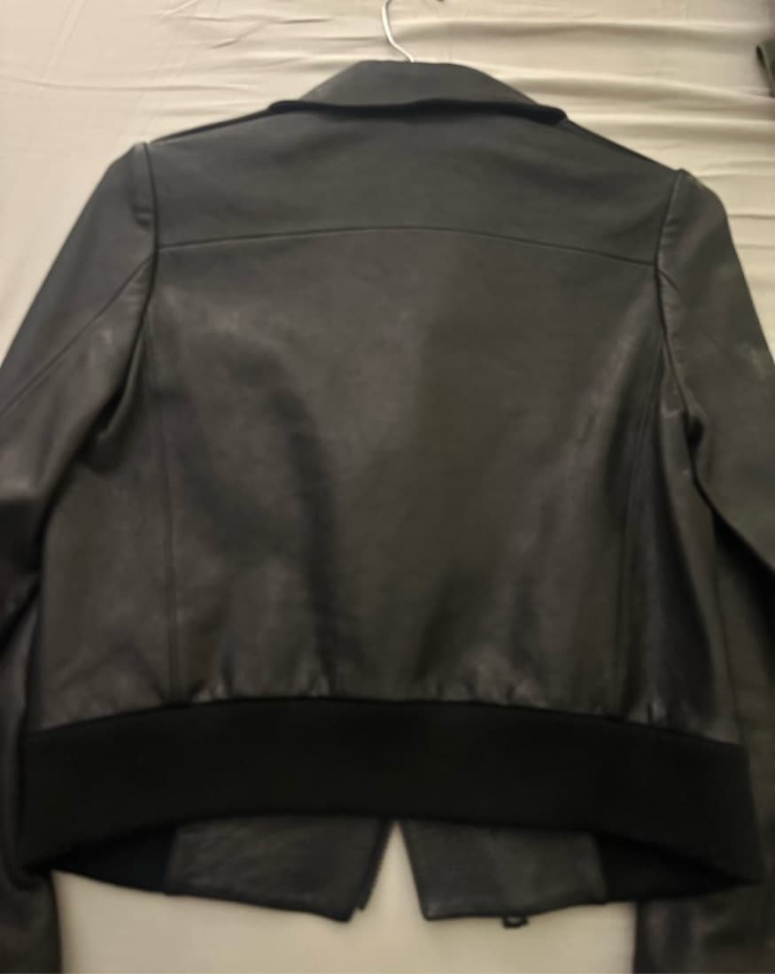 Alice + Olivia Black Leather Jacket - Image 4