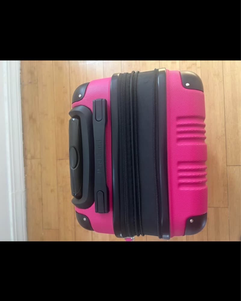 Vibrant Pink Hardside CarryOn Luggage - Image 3