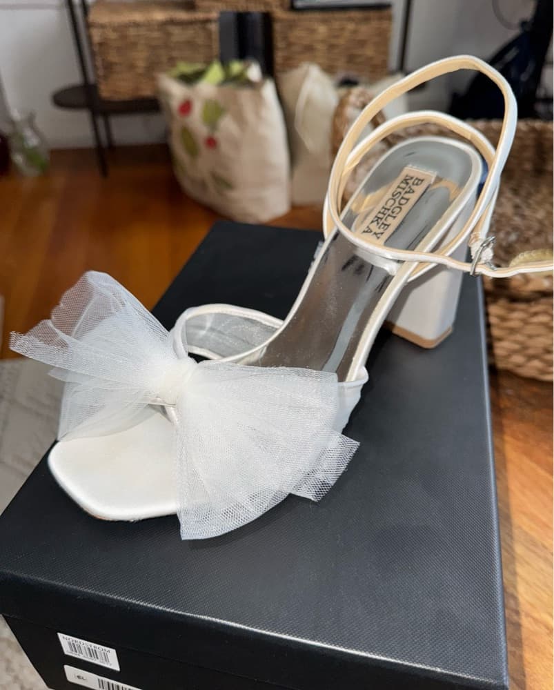 Badgley Mischka Collection Tess Bow Heel - Image 4