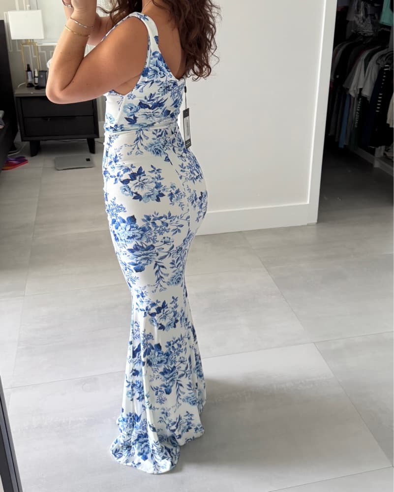 Club L London Floral Evening Gown - Image 2