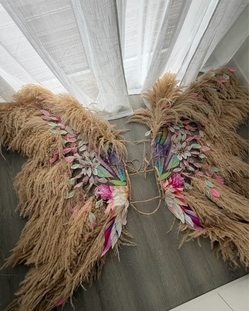 Carnival Wings Feathered Costume - Image 3