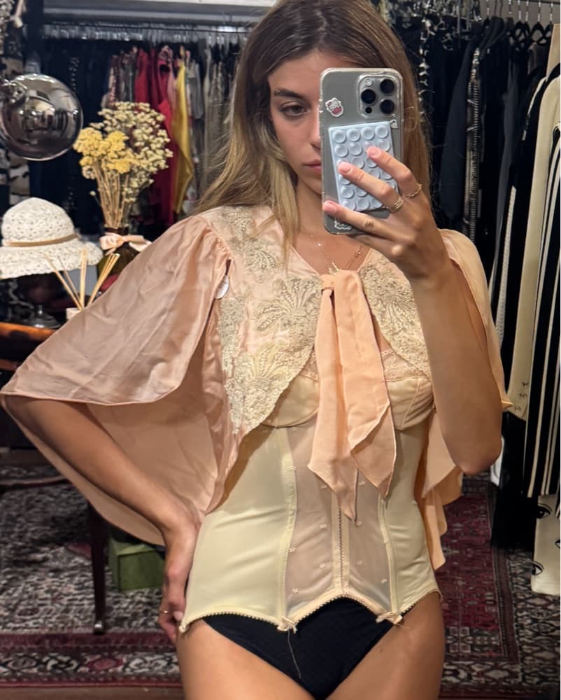 vintage 1930s top from florence thrift - Image 1