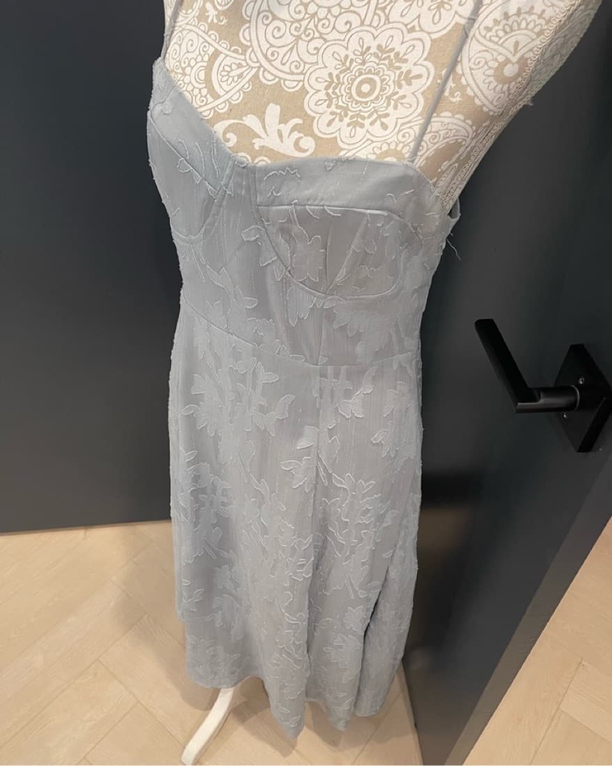 Lulu’s Dusty Blue Midi Dress - Image 4