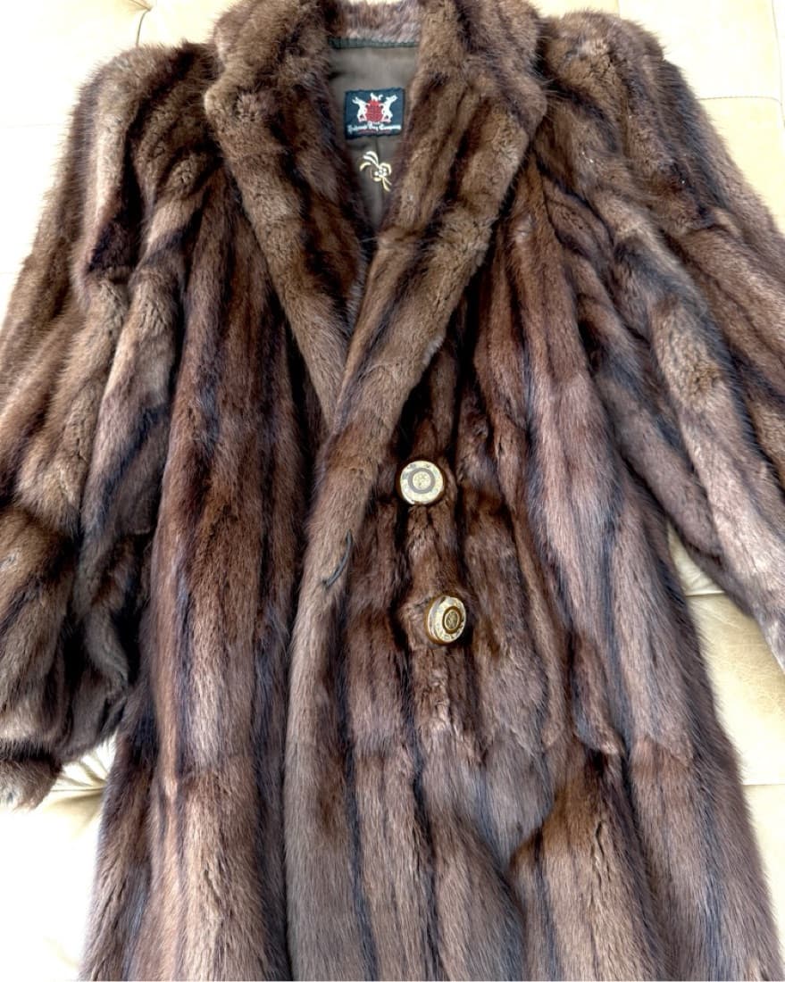 Genuine MINK Fur Coat - Image 2