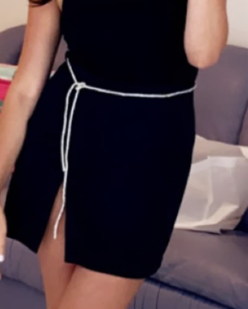 Chic Black Slit Skirt With Chain - Image 1