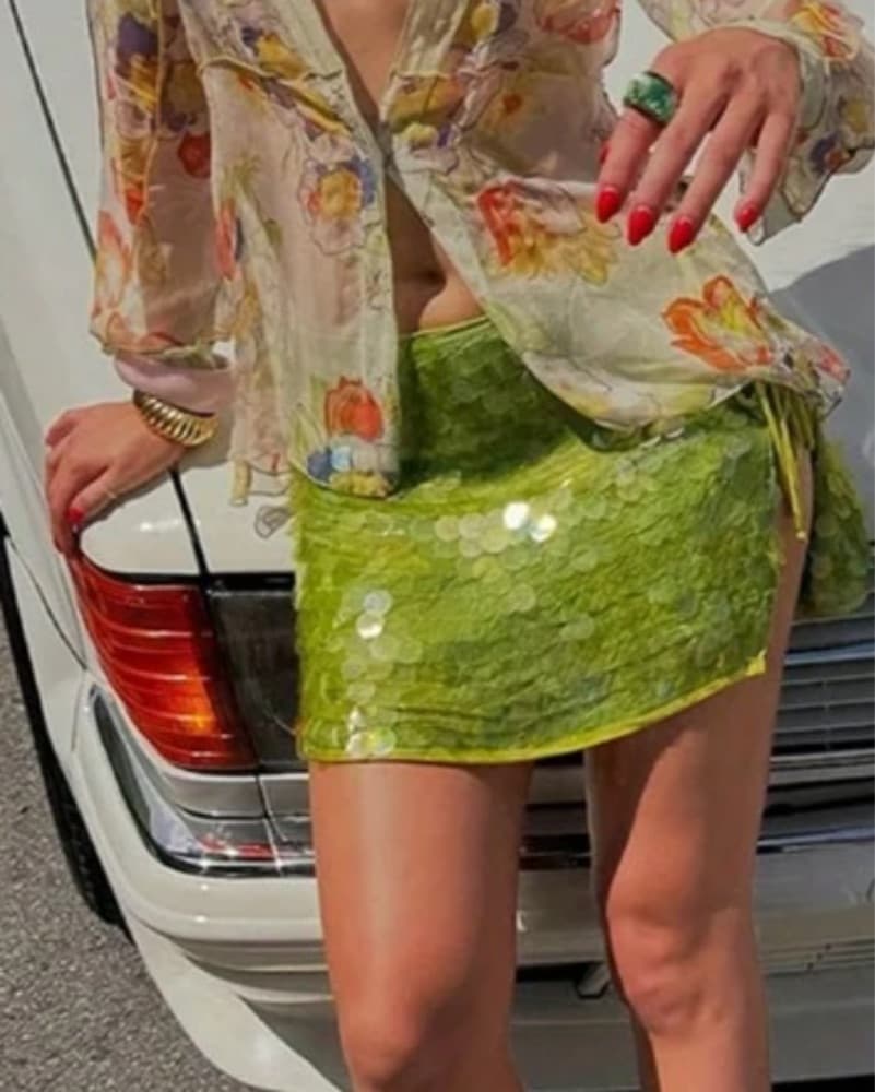 Vibrant Green Sequin Mini Skirt - Image 2
