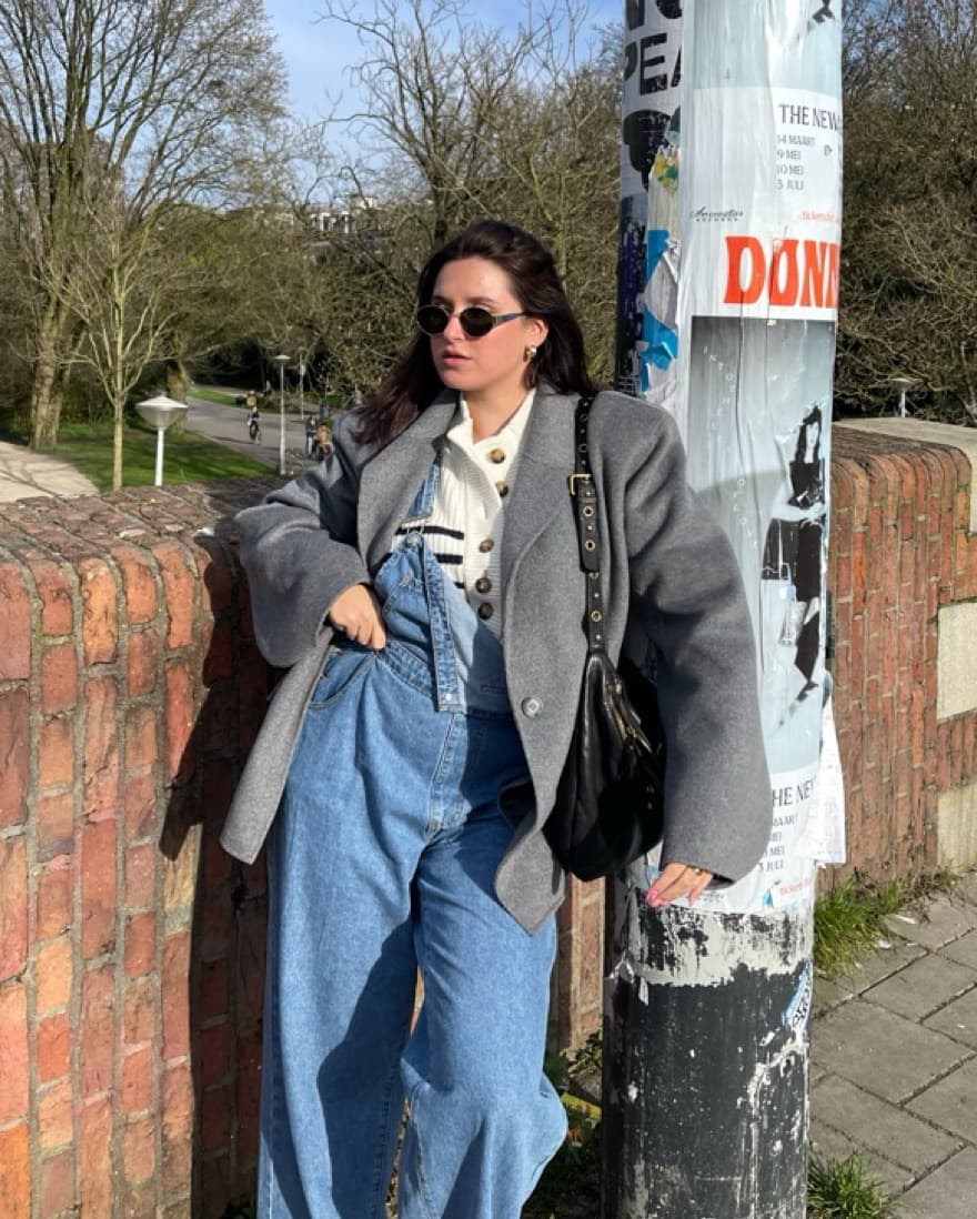 Broad Shoulder Oversized Blazer - Image 3