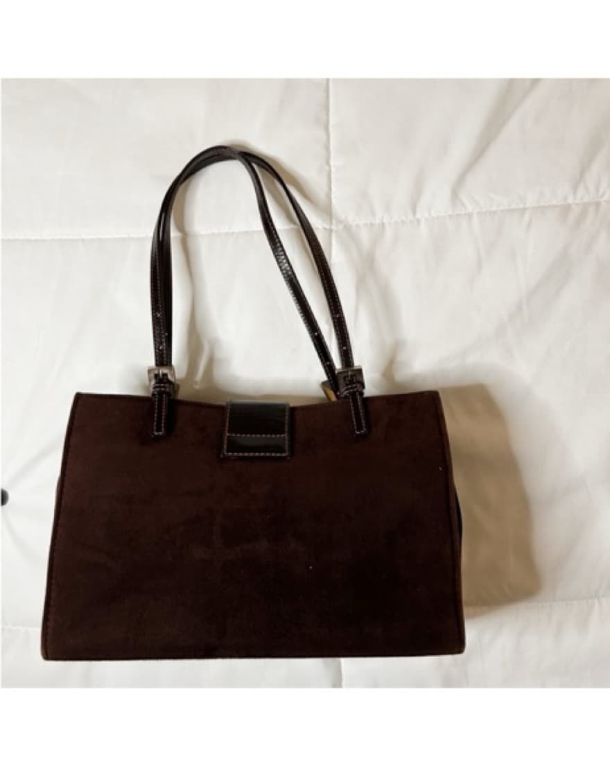 Fendi Mamma Baguette Brown Suede Bag - Image 4