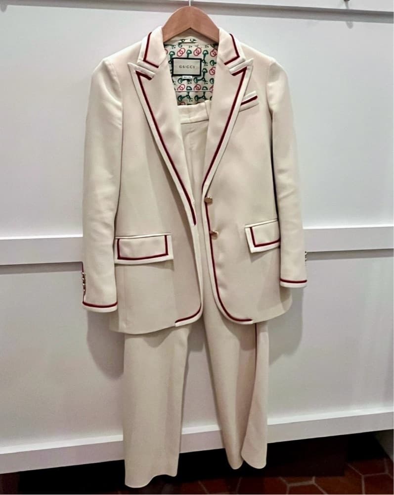 Gucci Blazer And Pant Suit Set - Image 4