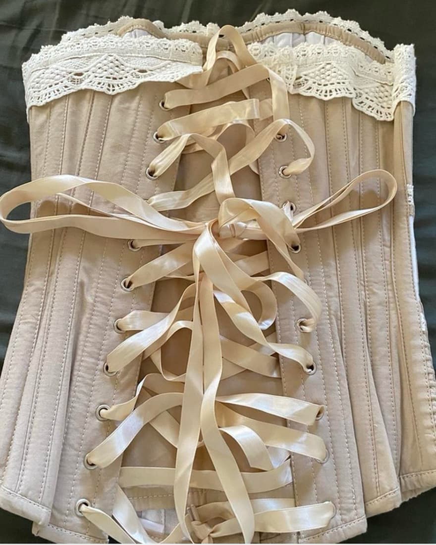 Lace DetailCorset  - Image 2