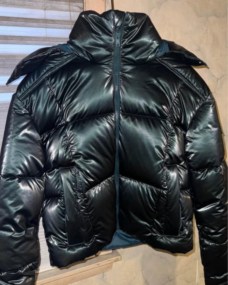 Alo Black Puffer Cropped Jacket - Image 2