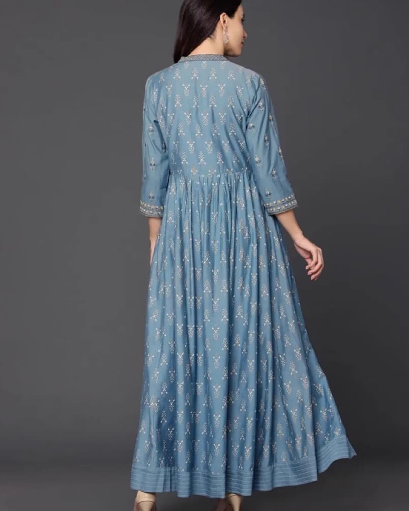 Indian costume national style - Image 3