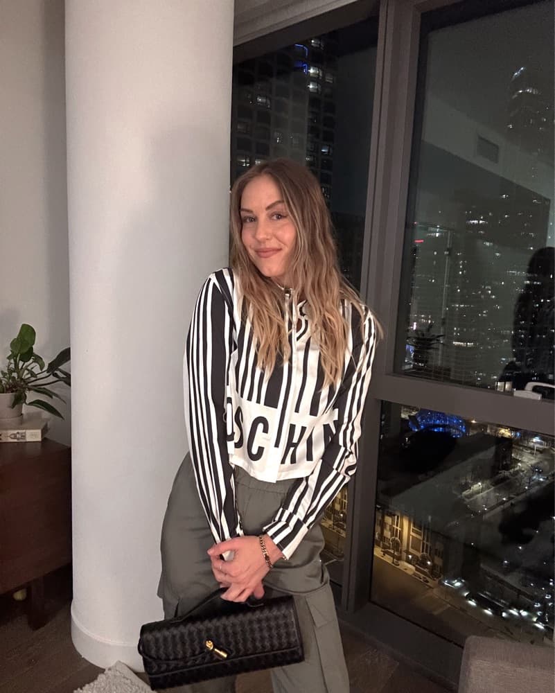 Stylish Striped Moschino Crop Top - Image 3