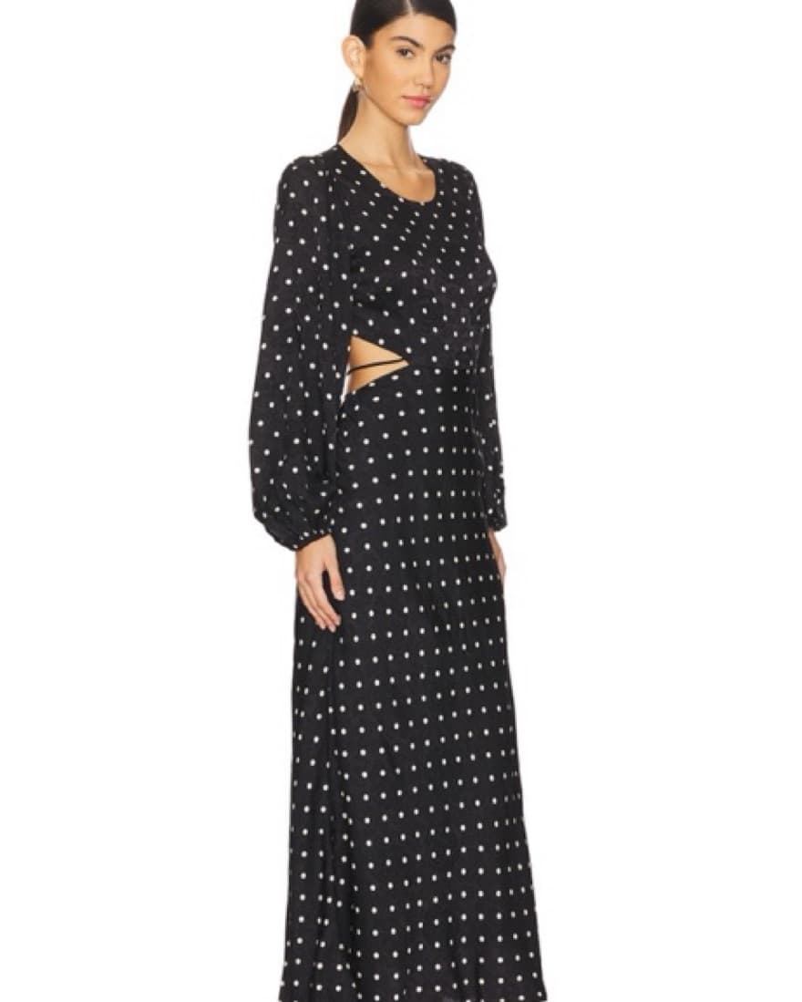 Revolve Maxi - Image 1