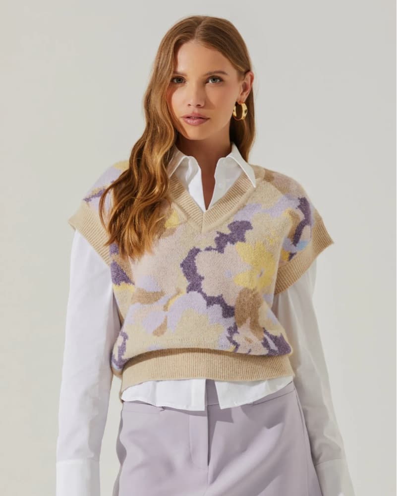 Petsl Floral Oversized Sweater Vest - Image 1
