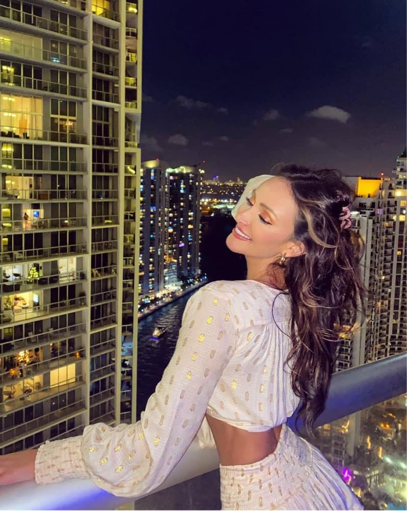 Charo Ruiz set  - Image 1