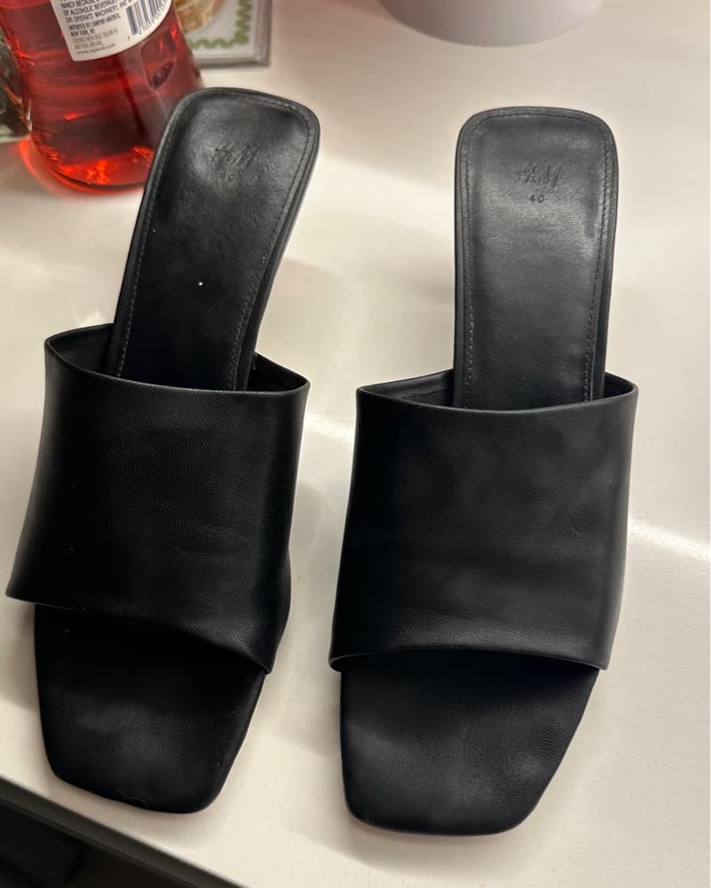 H&M Black Kitten Heels - Image 2