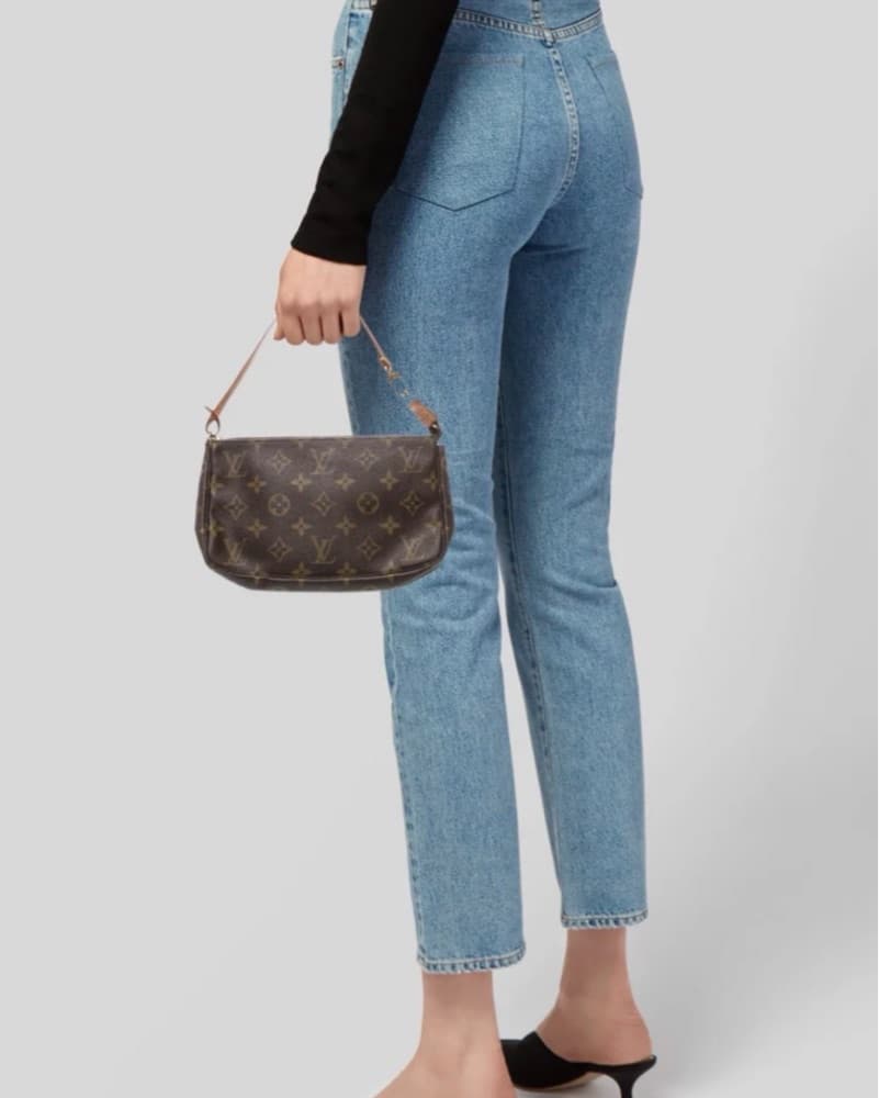Trendy Louis Vuitton Monogram Pochette - Image 1