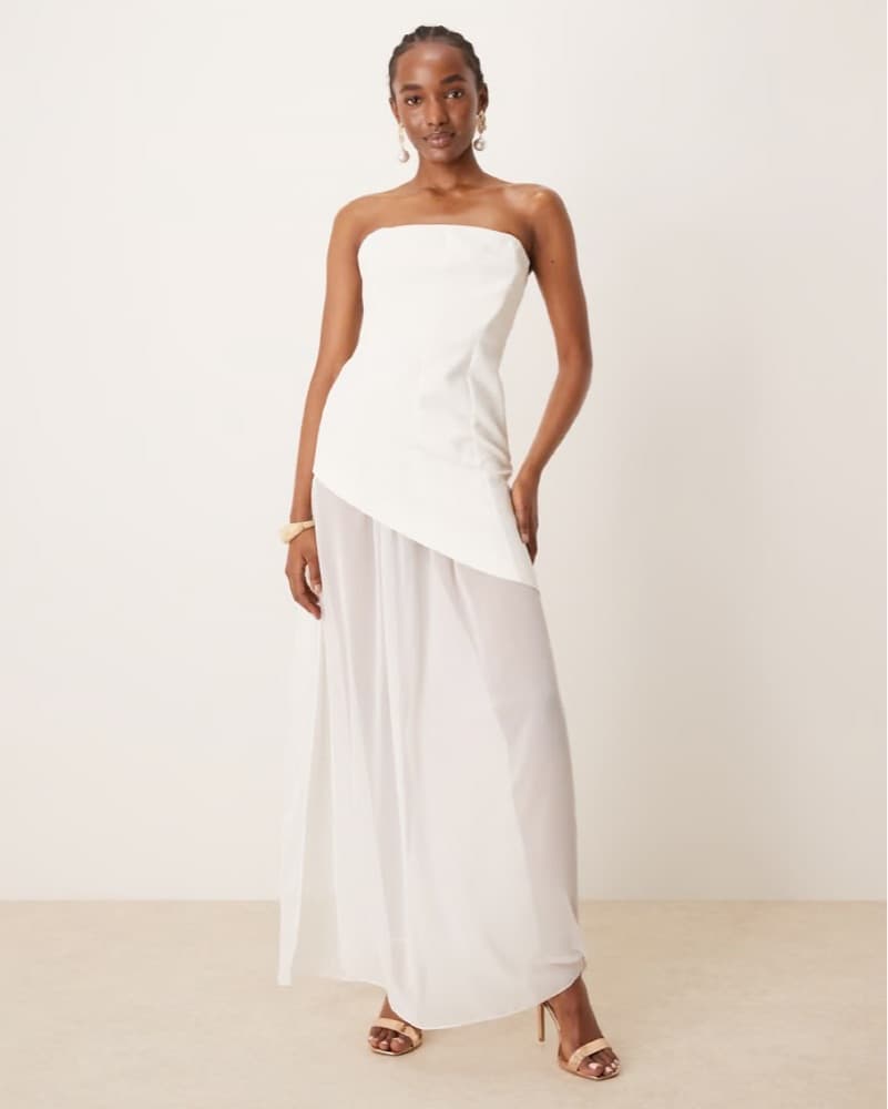 Elegant White Strapless Bridal Dress - Image 2