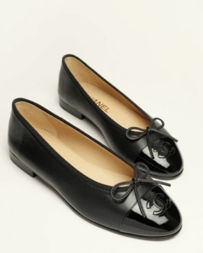 Chanel Black Patent Bow Flats - Image 2