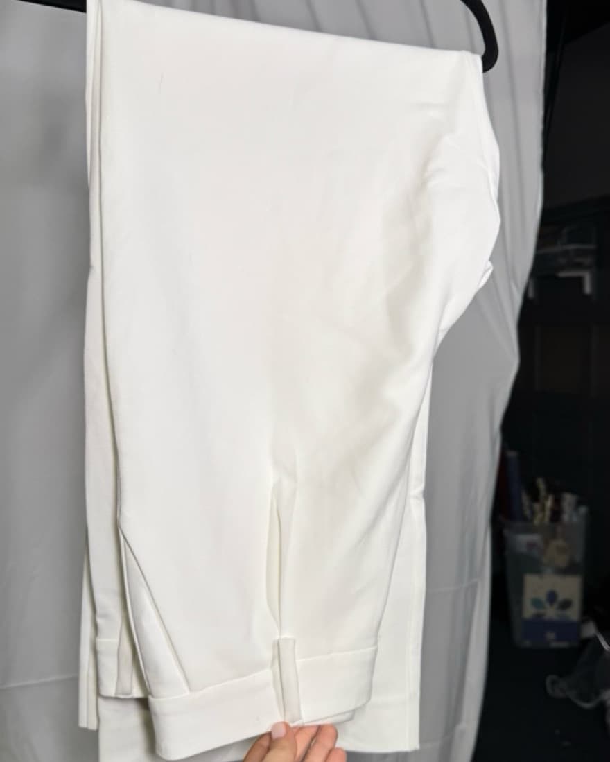 Stylish Reformation White Pants Size 10 - Image 2