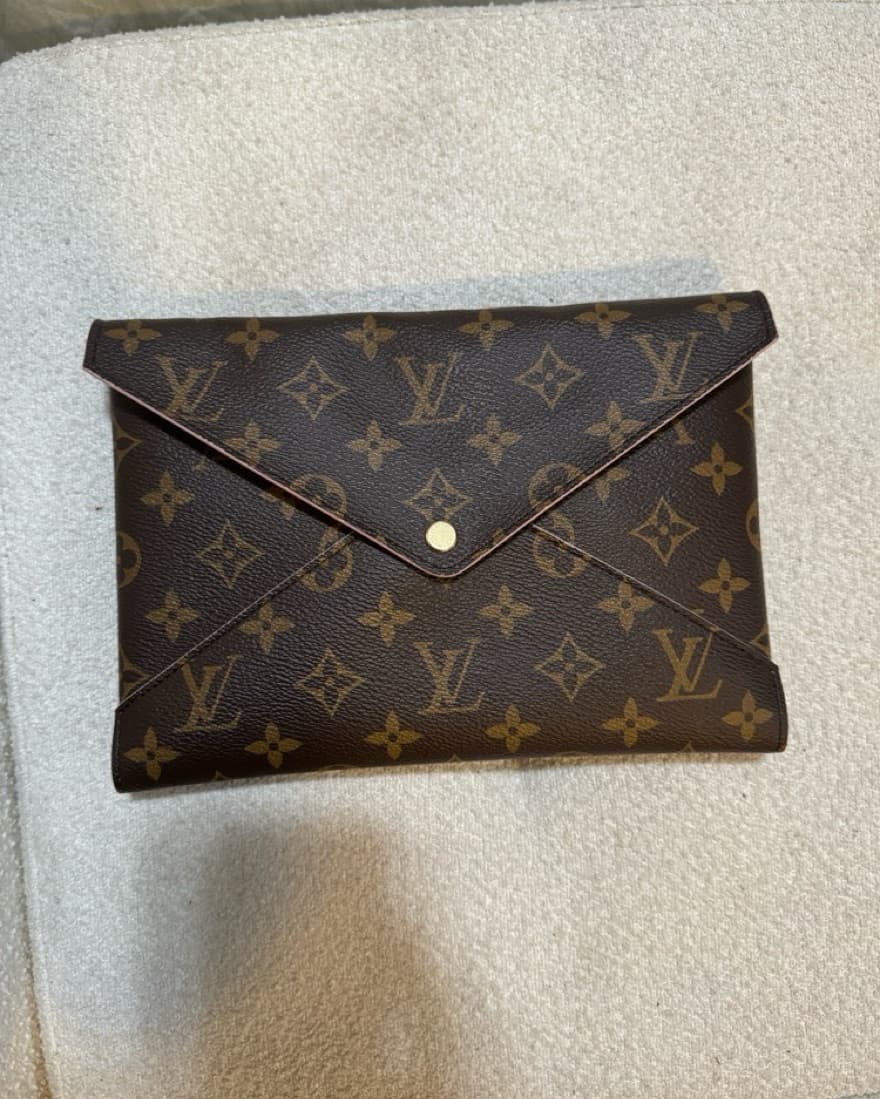 Louis Vuitton Envelope Clutch - Image 2