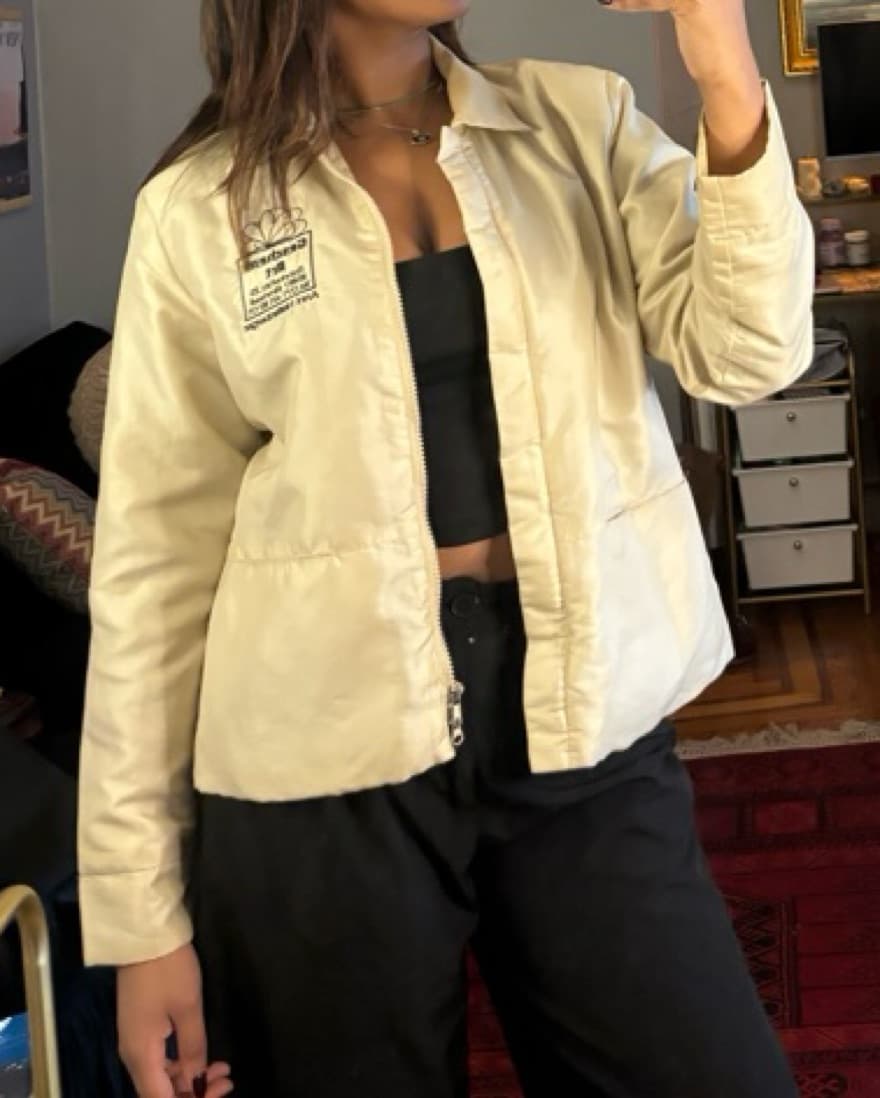 Chic Vintage Beige Utility Jacket - Image 2