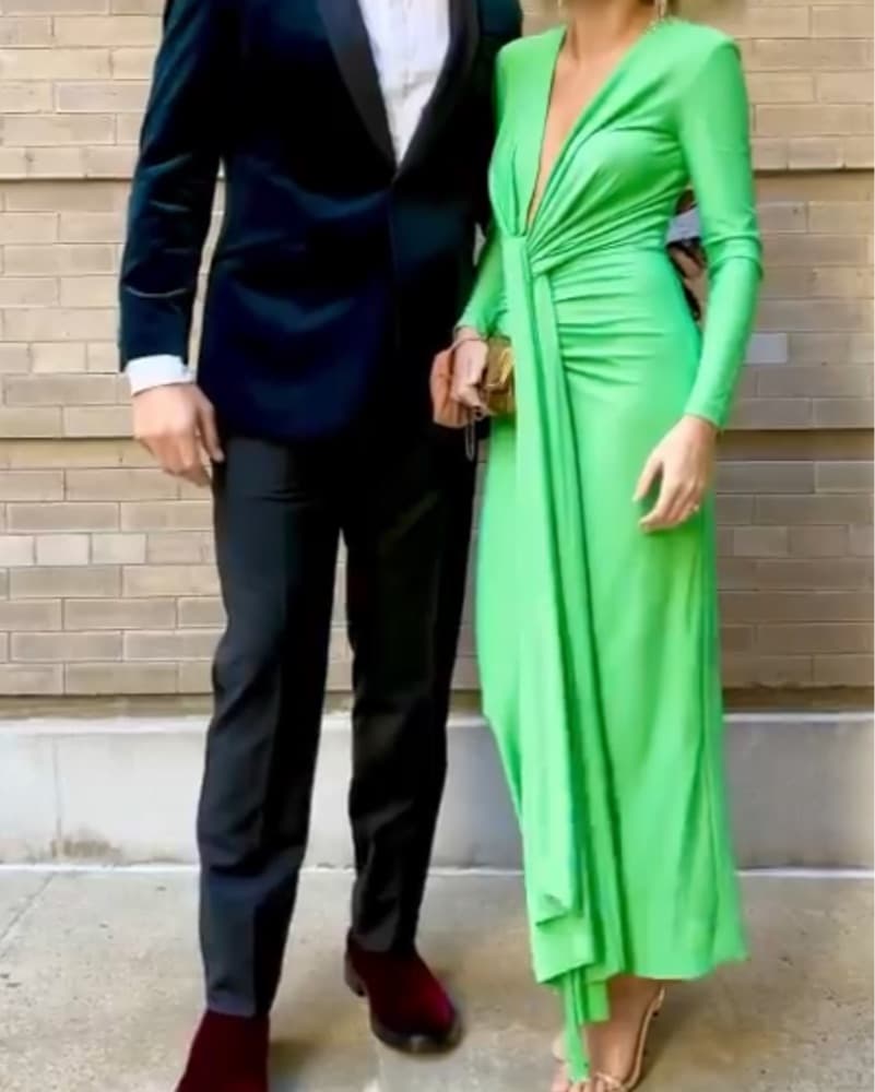 Black Tie Red Carpet Green Deep V Dress - Image 2