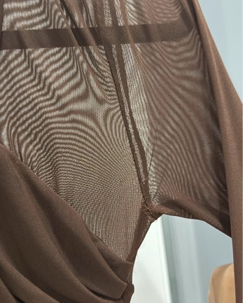 Chic Ruched Bodycon Midi Dress - Image 4