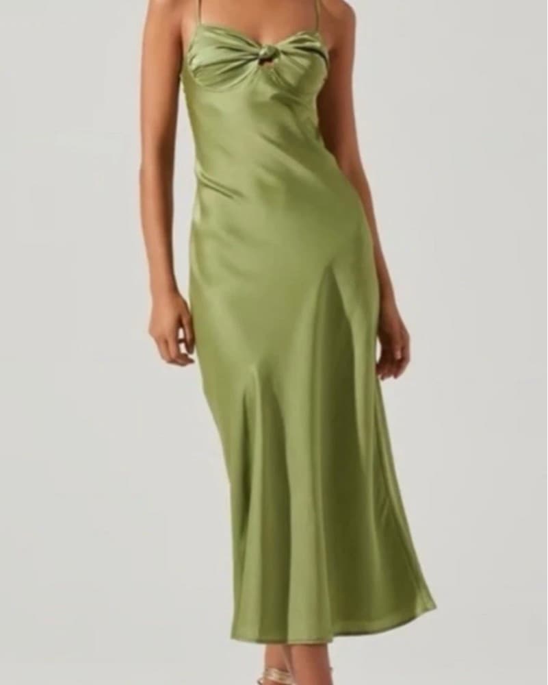 Astr the Label Olive Green Midi Dress - Image 2