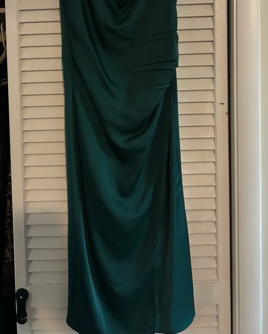 Green Semi Formal Lulus Dress - Image 4
