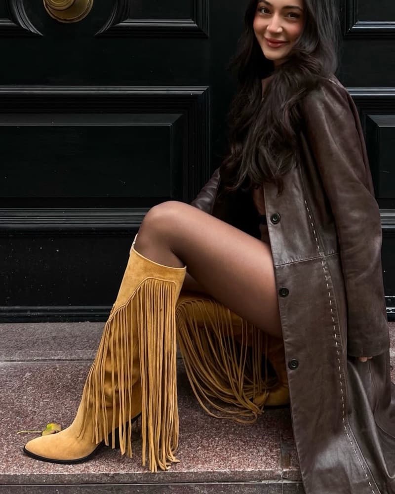 Bally 40mm fringed suede boots - Image 5