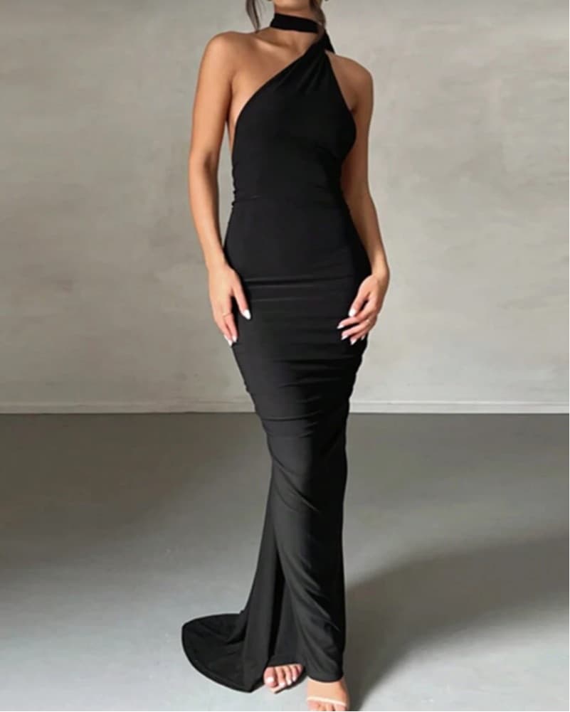 Black Elegant Gown  - Image 2