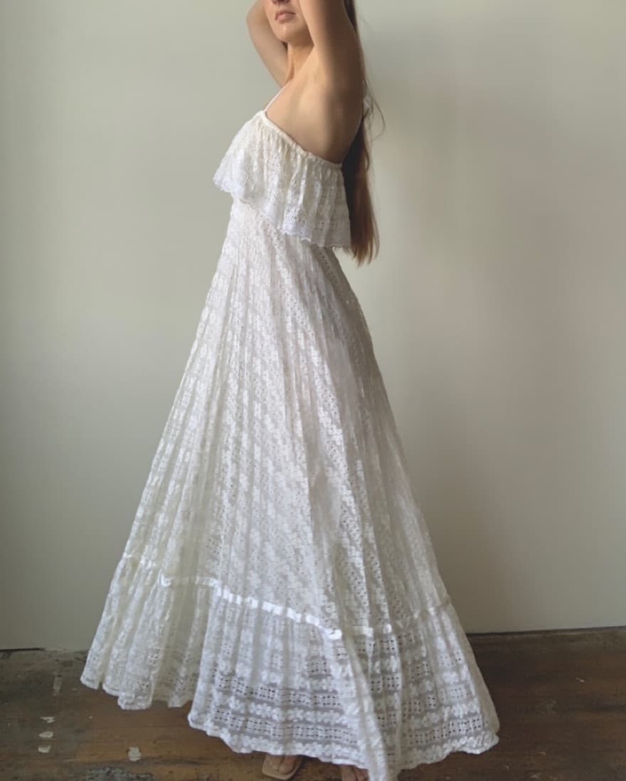 Vintage Lace Dress - Image 5