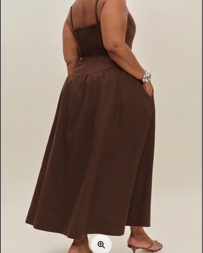 Flowing Linen Midi Dress in Rich Brown - Image 3