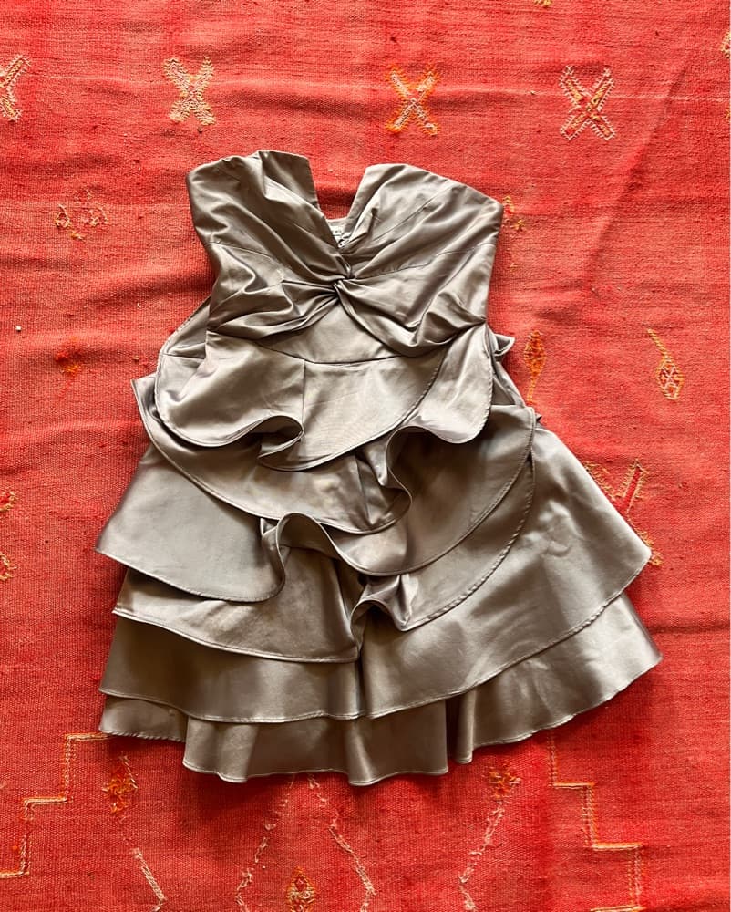 Elegant Gray Silk Ruffled Mini Dress - Image 6