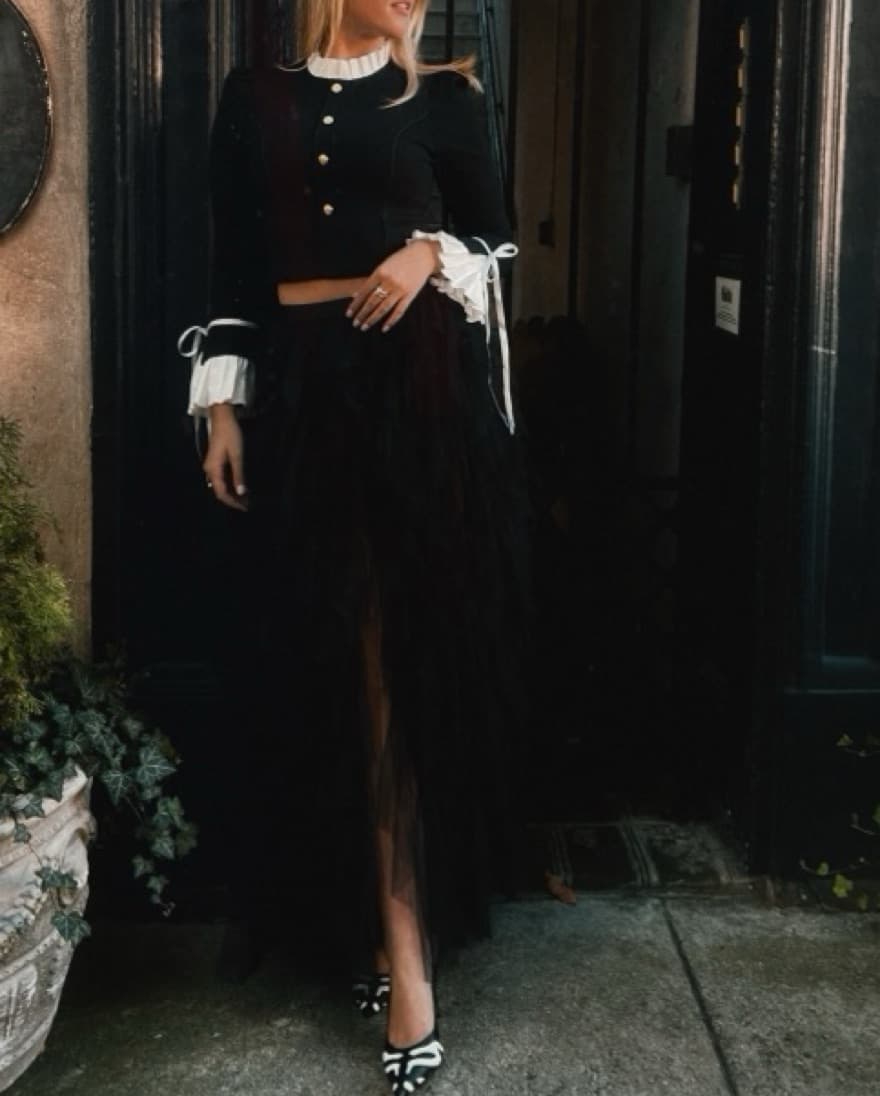 Beulah Black Top - Image 1